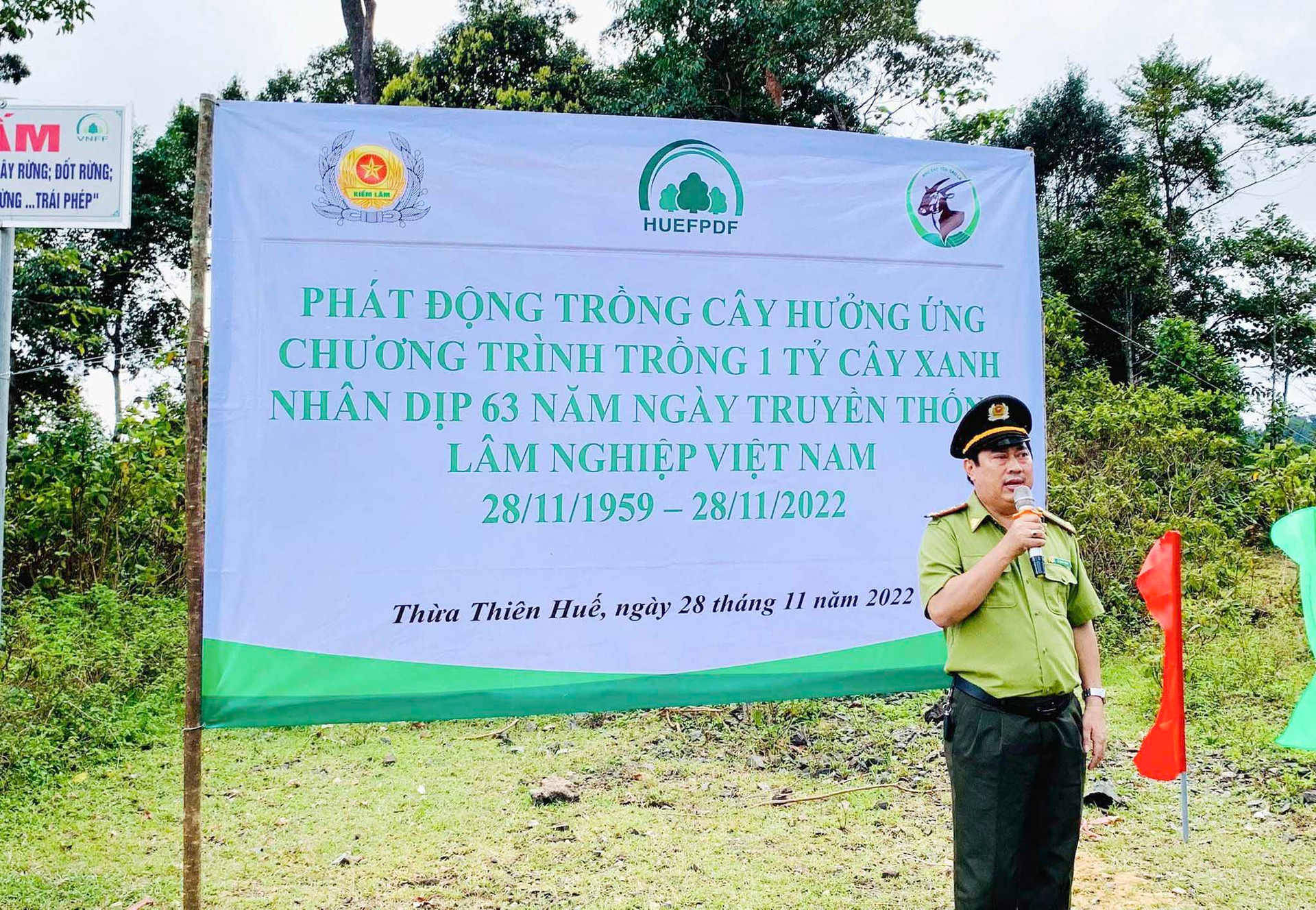 Thừa Thiên – Huế: Trồng 3.000 cây bản địa hưởng ứng “Chương trình 1 tỷ cây xanh”