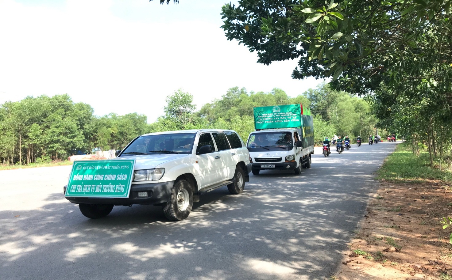 Thực hiện hoạt động truyền thông lưu động về chính sách chi trả dịch vụ môi trường rừng trên địa bàn tỉnh Thừa Thiên Huế năm 2019